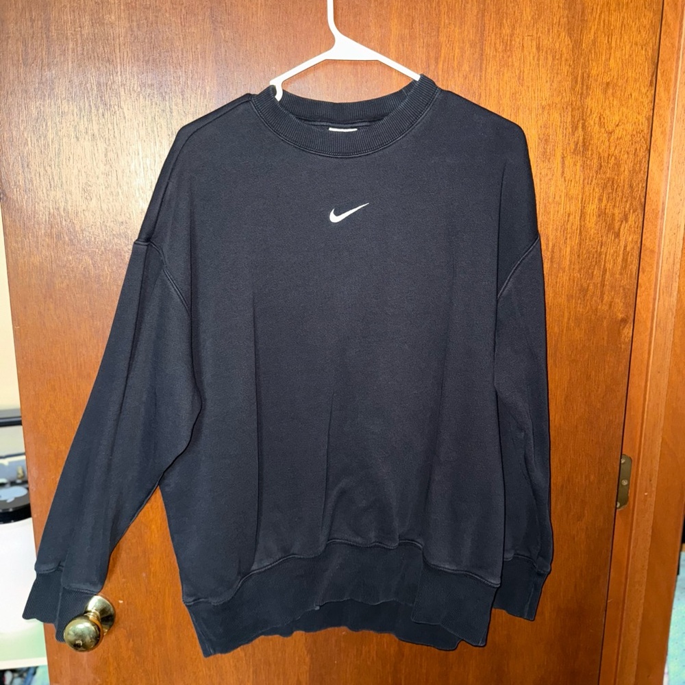 Nike Men's Classic Black Crewneck Sweater